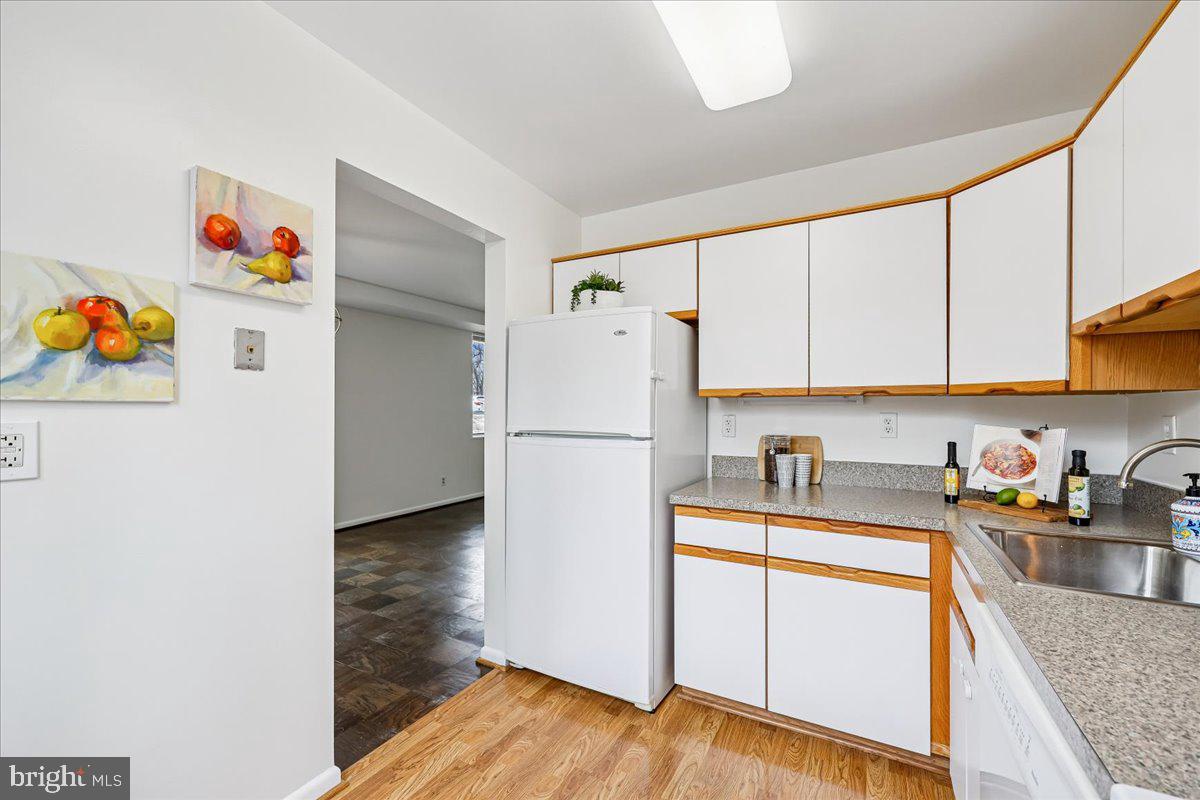 WHITEHALL - Residential