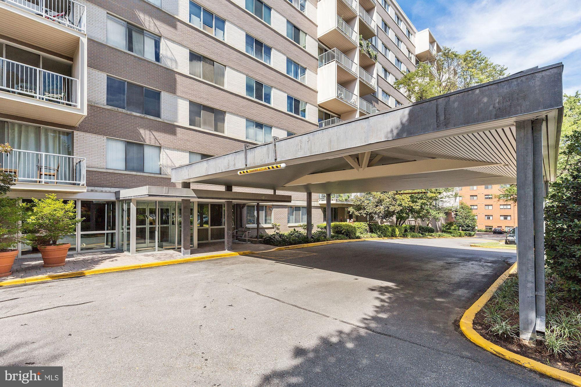 WHITEHALL - Residential