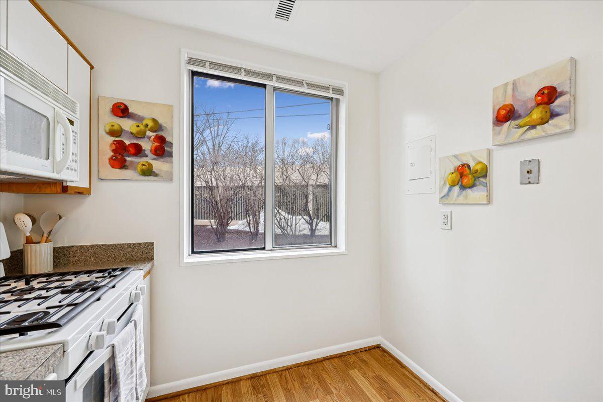 WHITEHALL - Residential