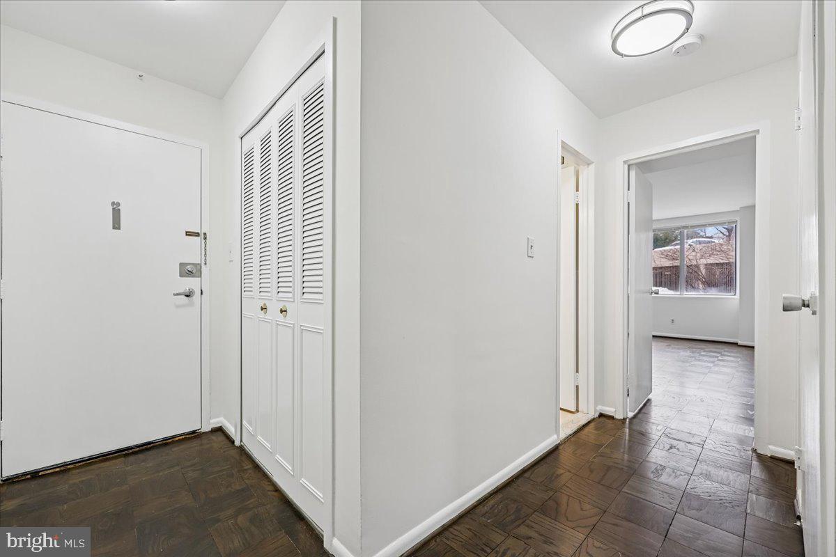 WHITEHALL - Residential