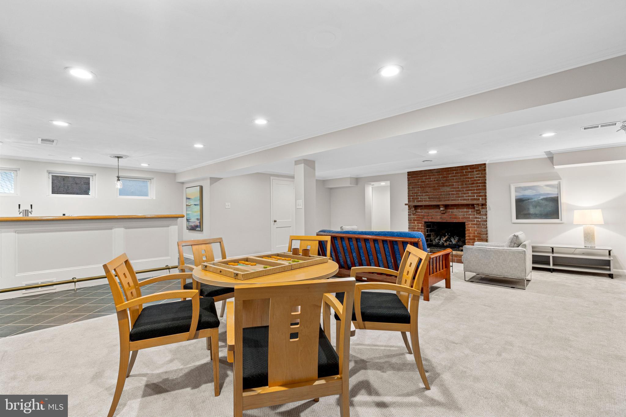 SHIRLEY WOODS - Residential