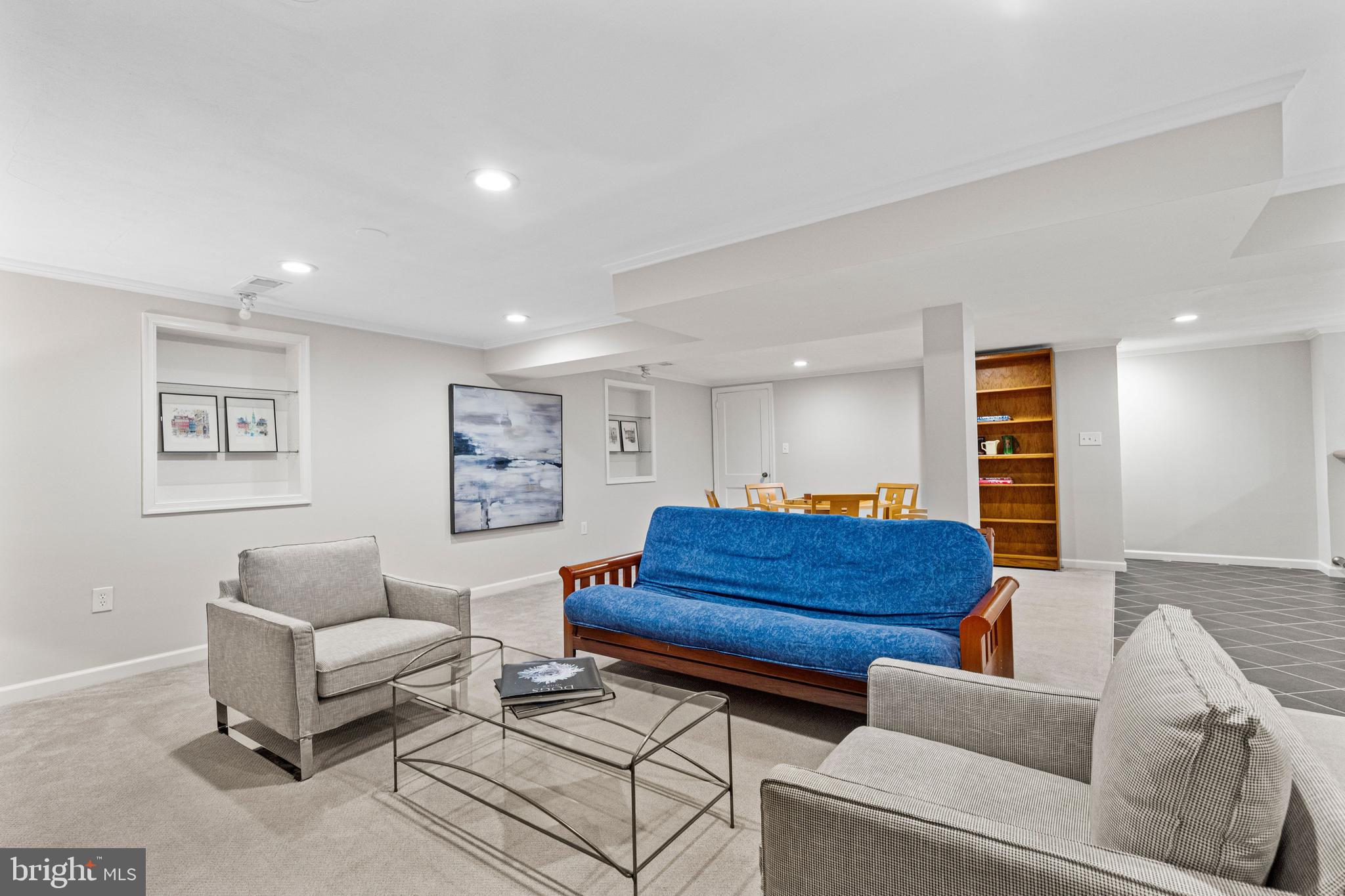 SHIRLEY WOODS - Residential