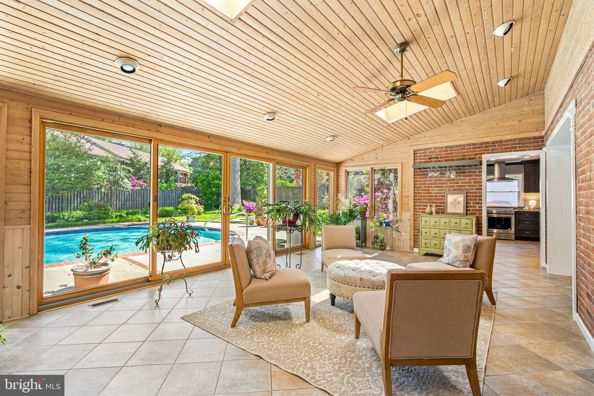 4871 OLD DOMINION DRIVE