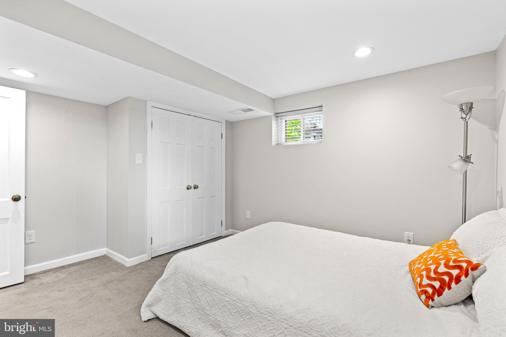 SHIRLEY WOODS - Residential