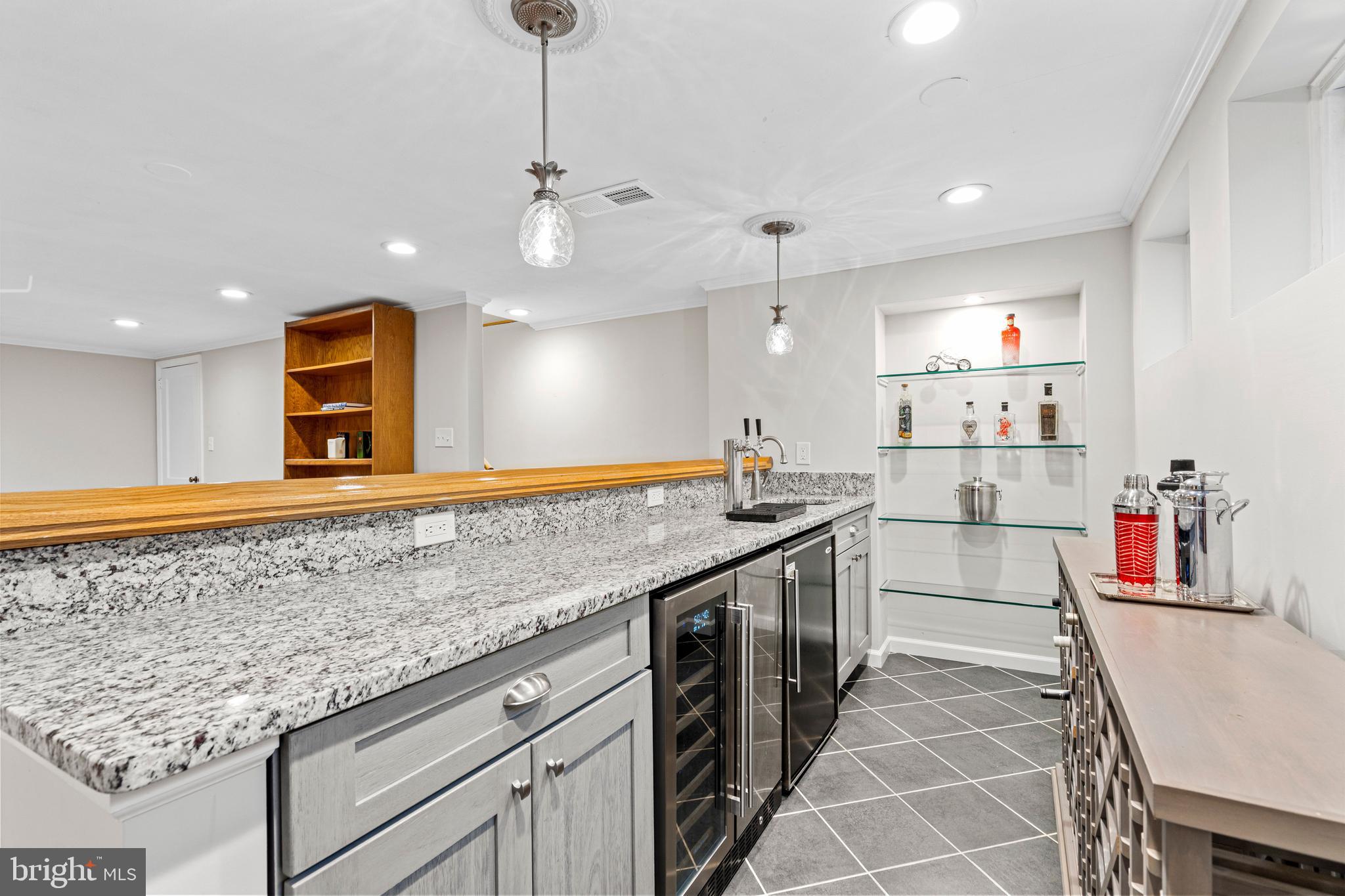 SHIRLEY WOODS - Residential