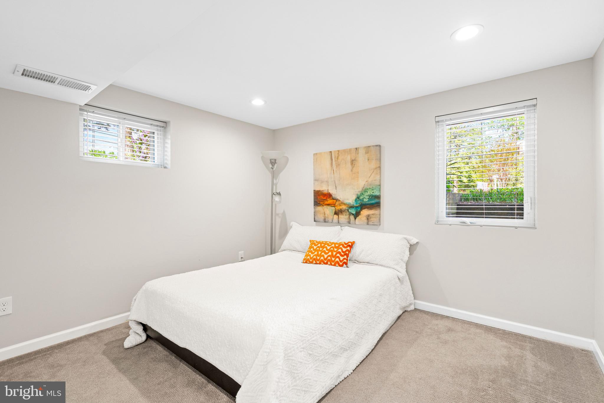 SHIRLEY WOODS - Residential