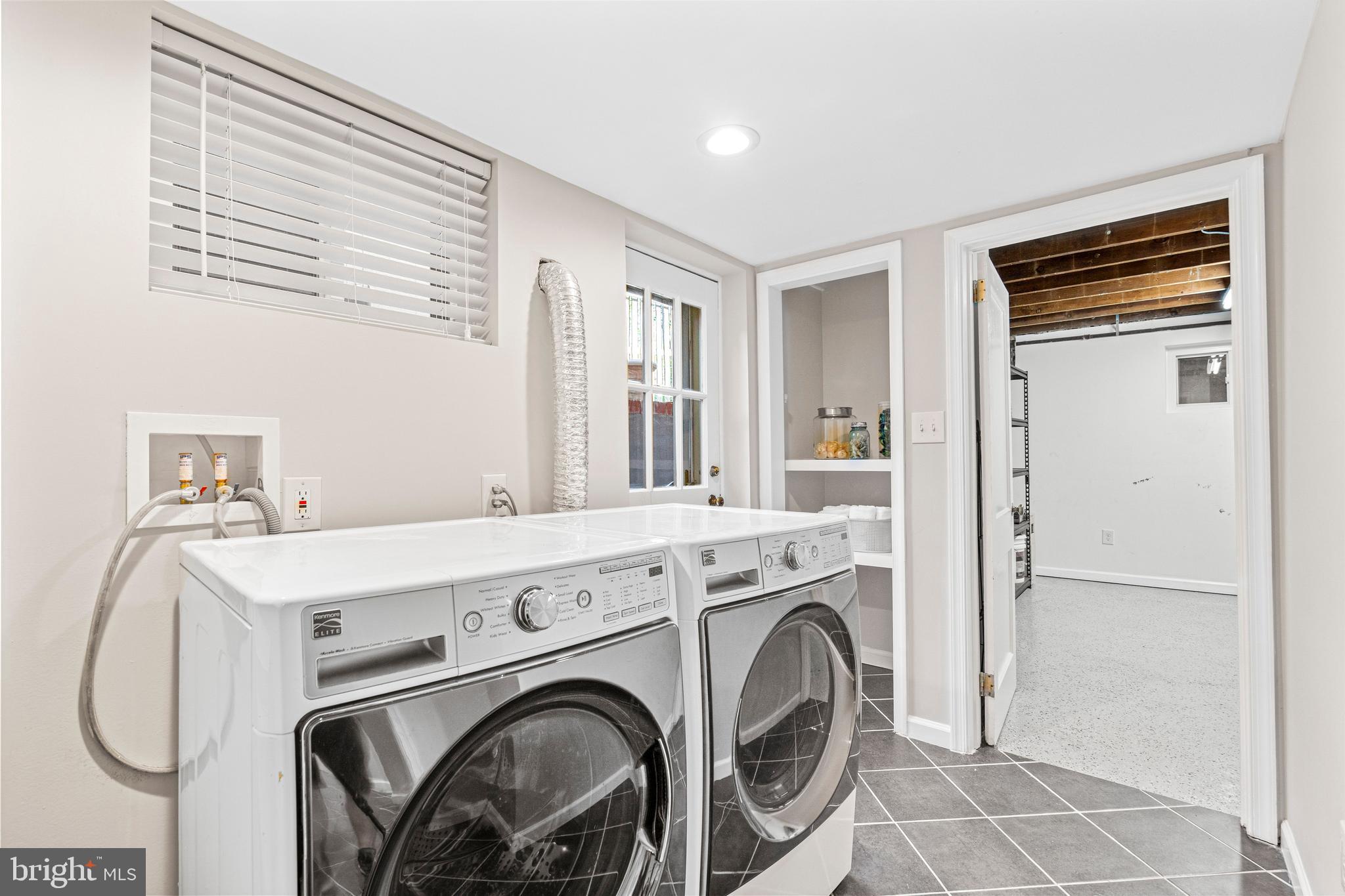 SHIRLEY WOODS - Residential