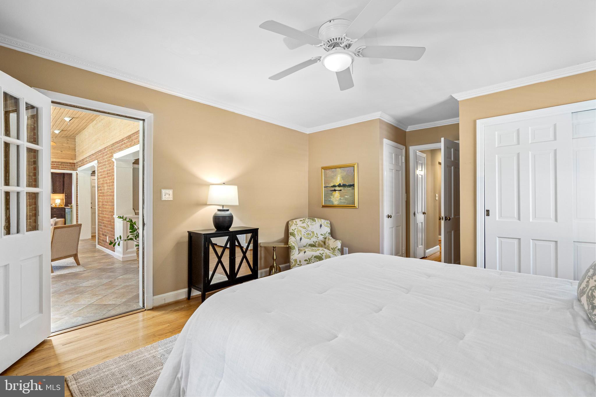 SHIRLEY WOODS - Residential