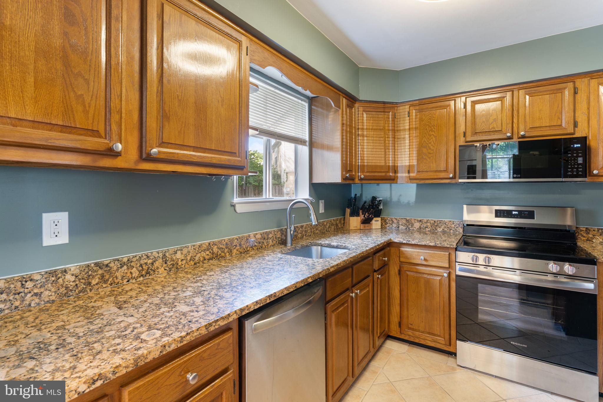 4808 COLONEL BROOKE COURT 304