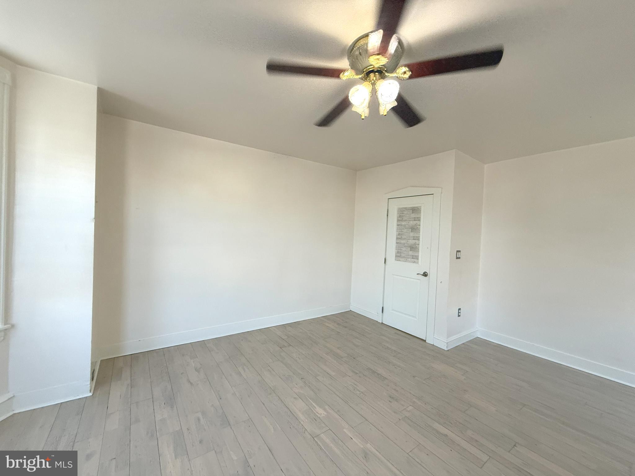 ELMWOOD PARK - Residential Income