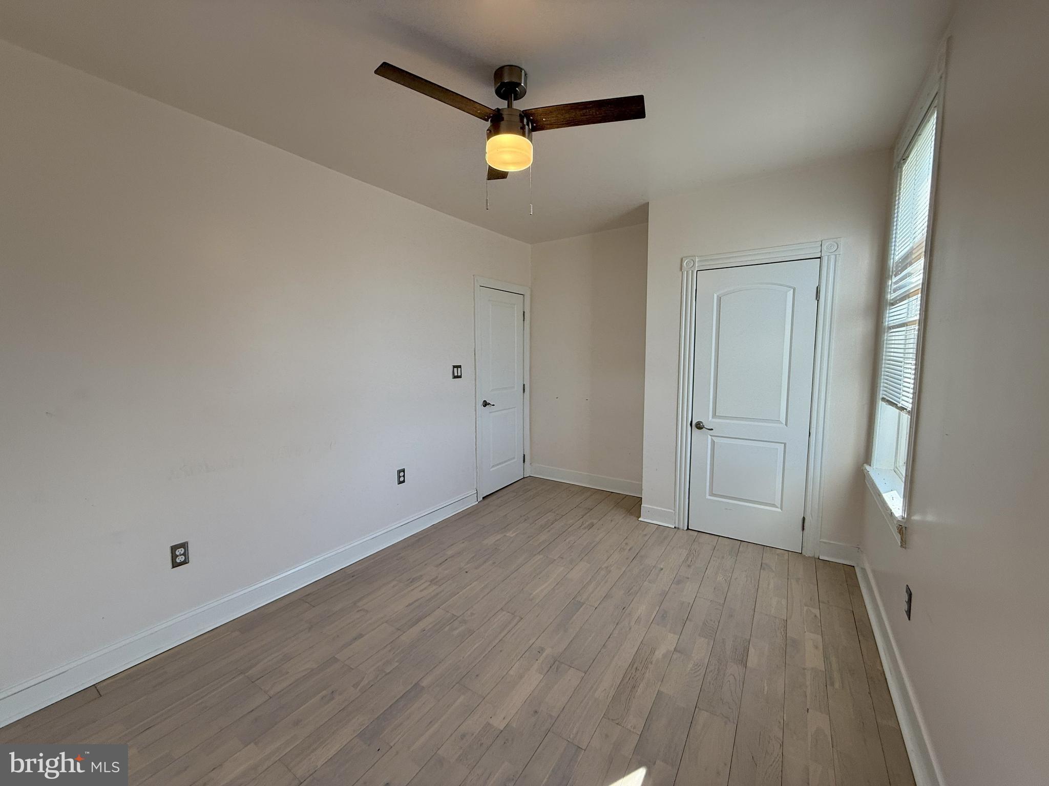 ELMWOOD PARK - Residential Income