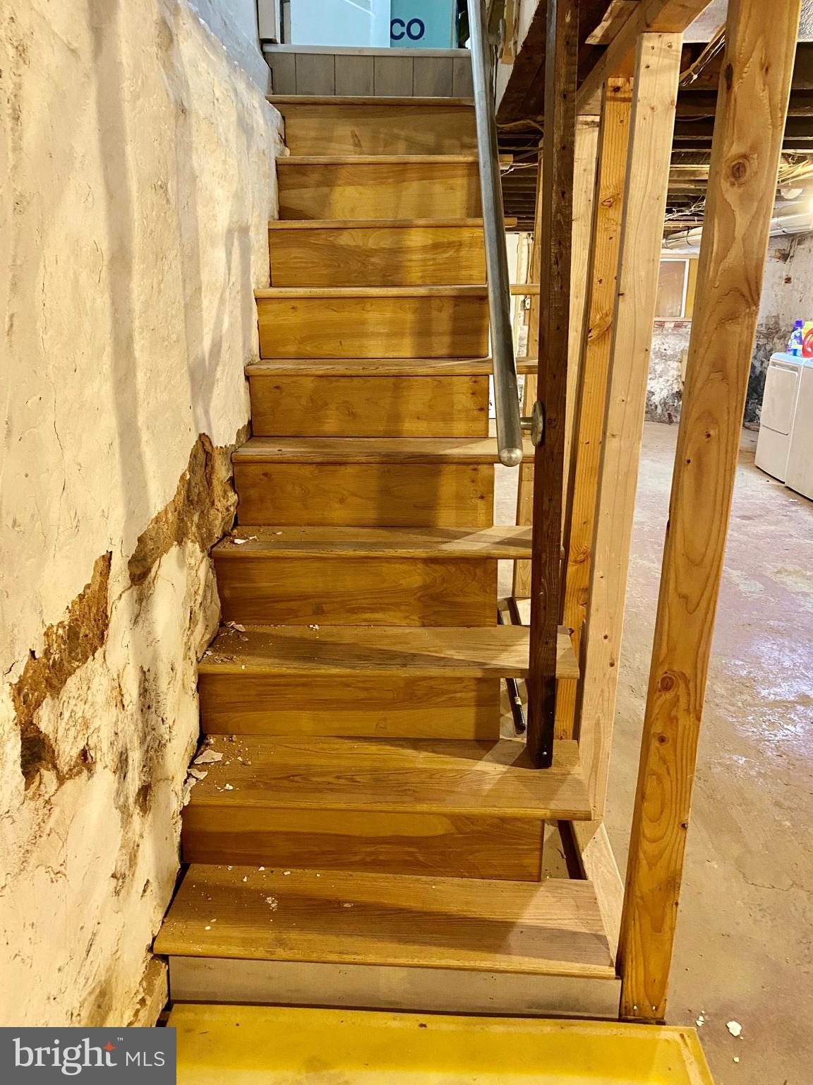 ELMWOOD PARK - Residential Income