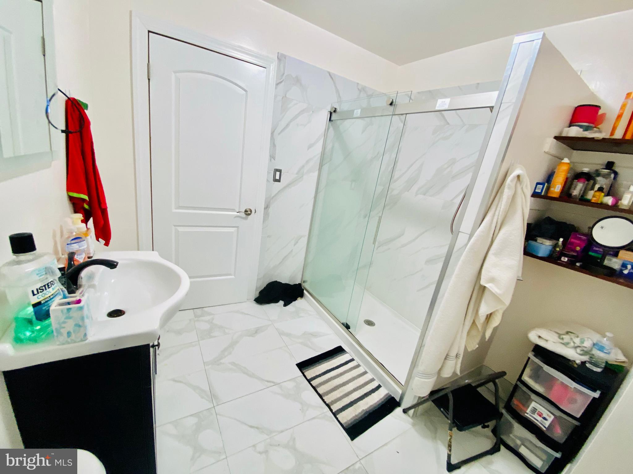 ELMWOOD PARK - Residential Income