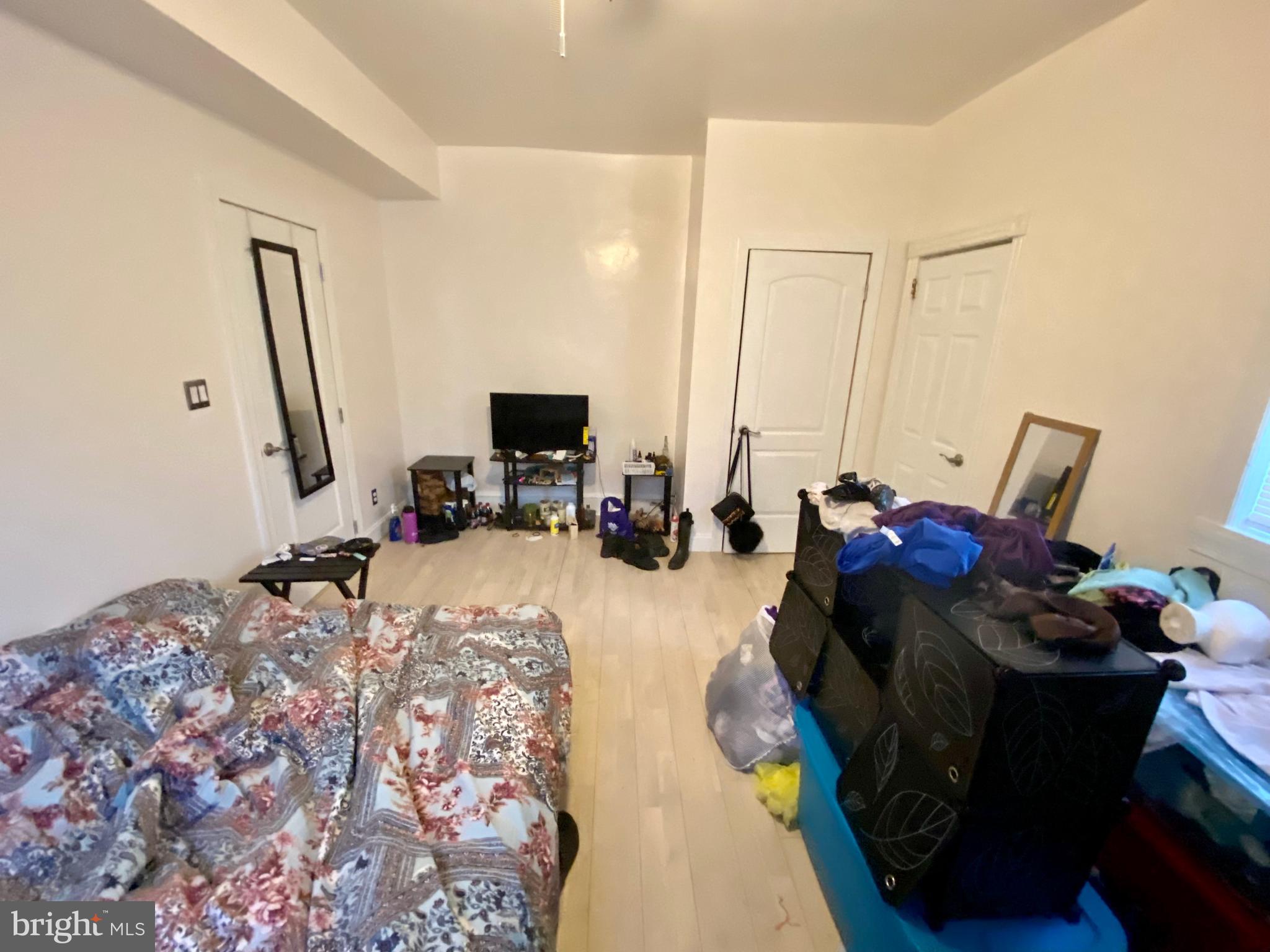 ELMWOOD PARK - Residential Income