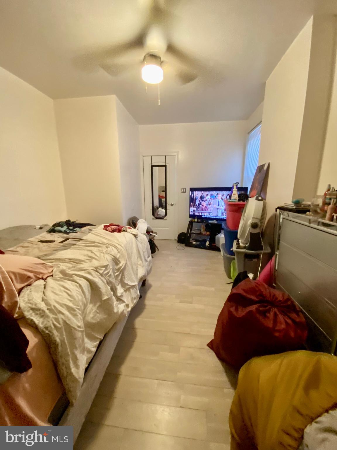 ELMWOOD PARK - Residential Income