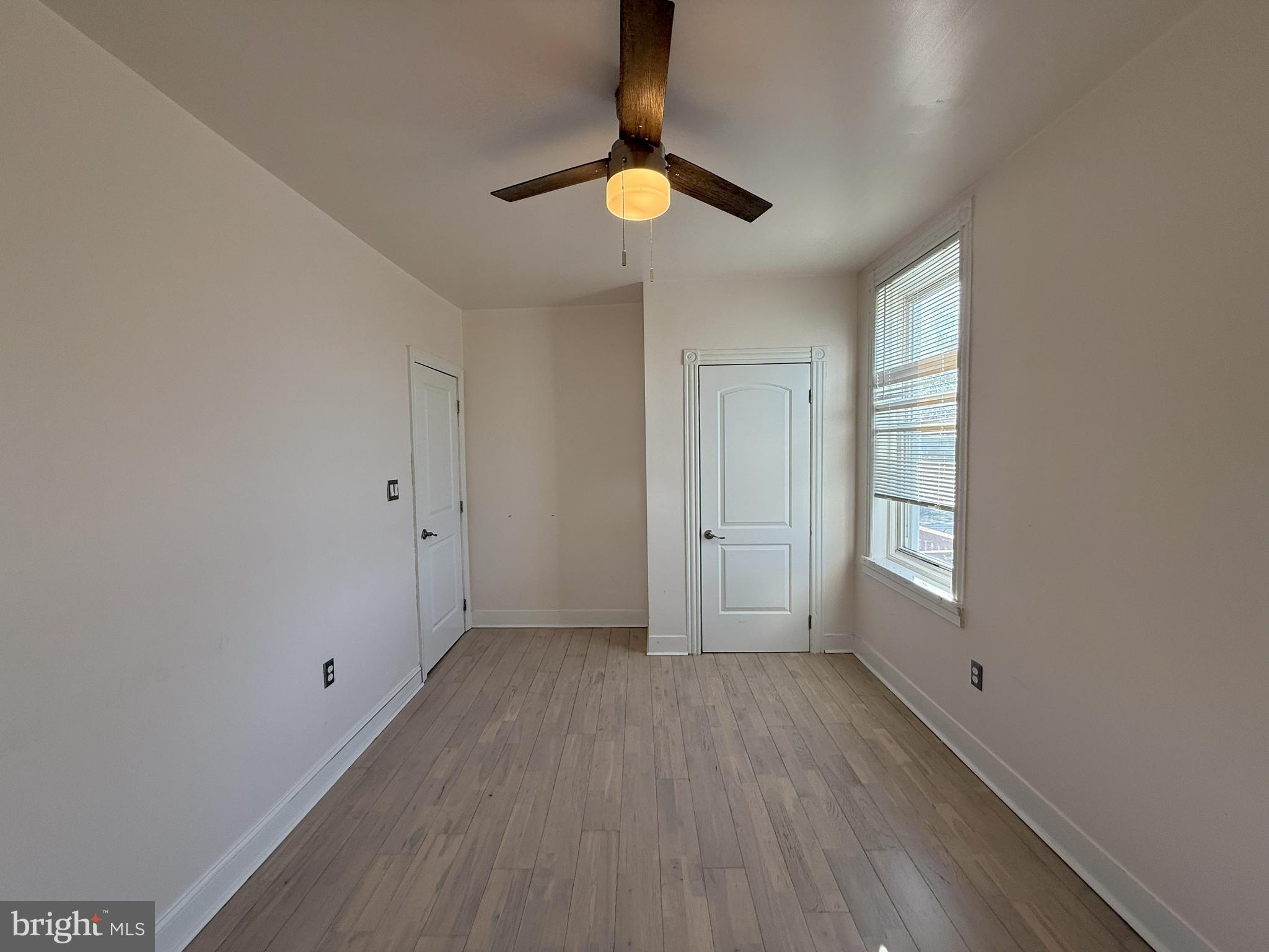 ELMWOOD PARK - Residential Income