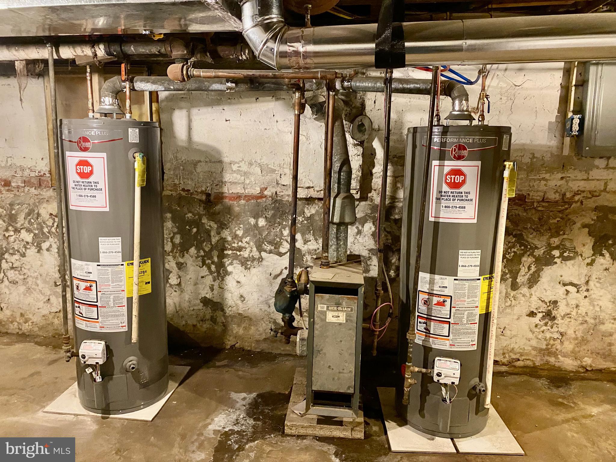 ELMWOOD PARK - Residential Income