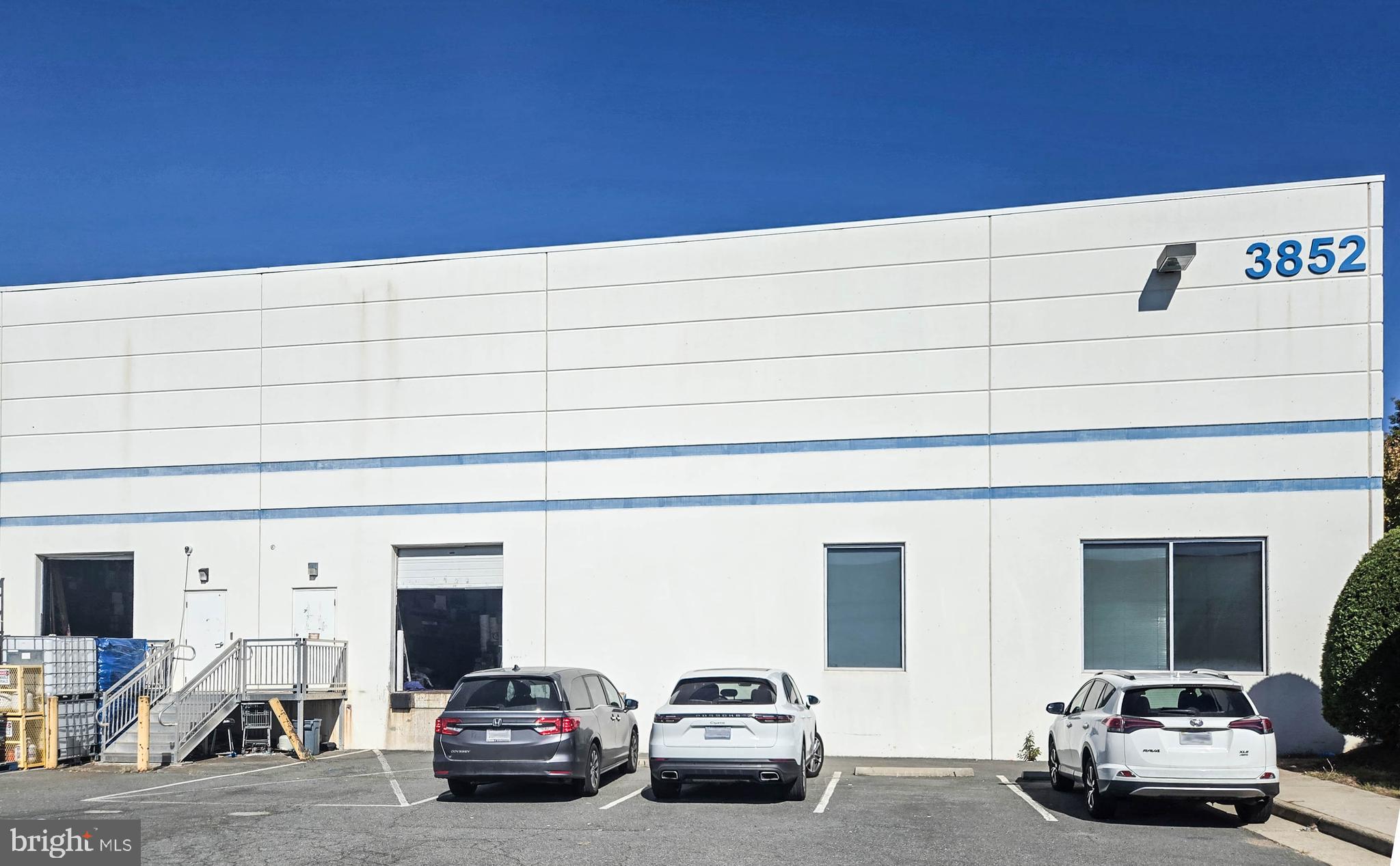 3852 DULLES SOUTH COURT J (B-10)