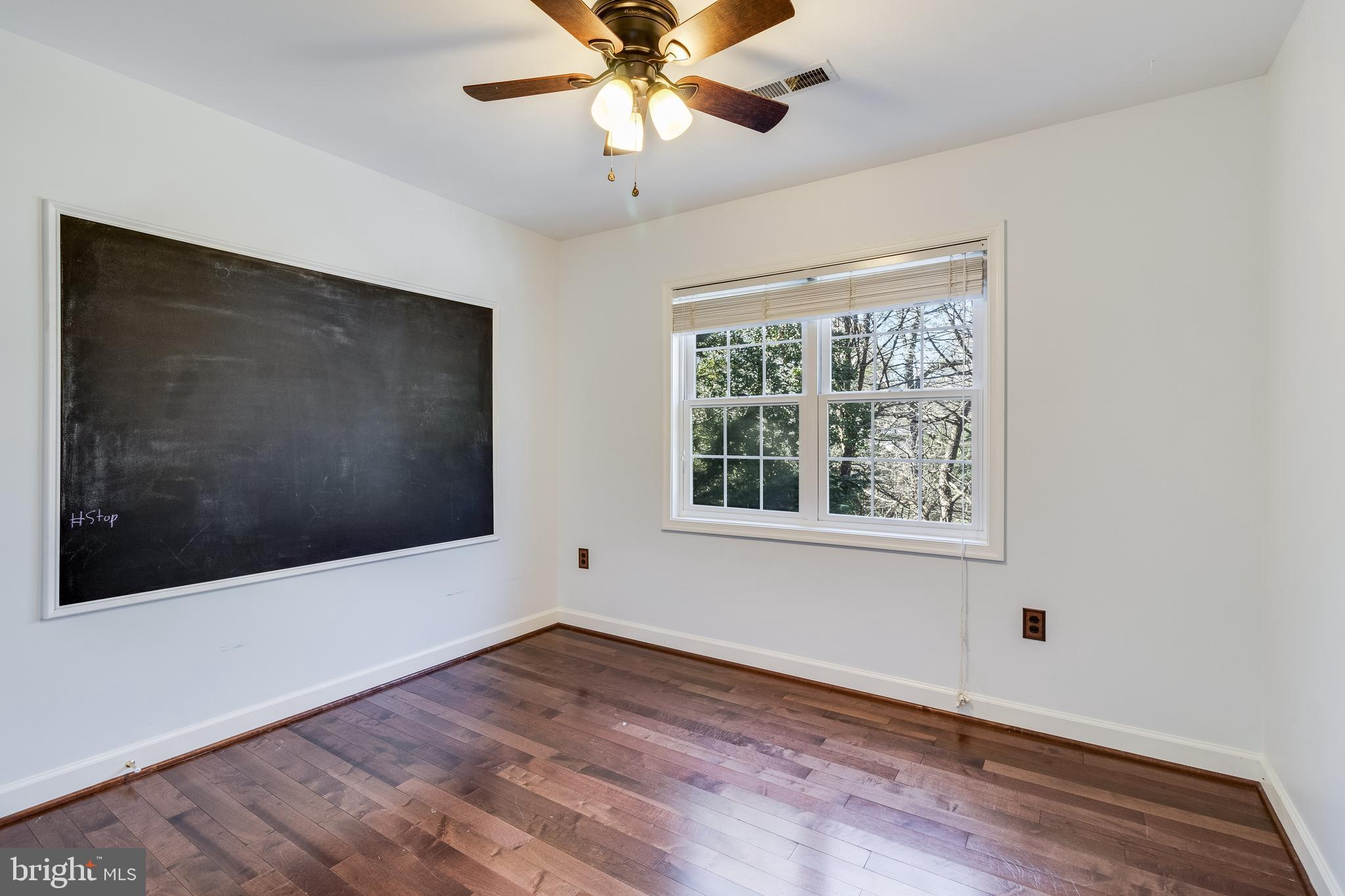 DRUM POINT - Residential