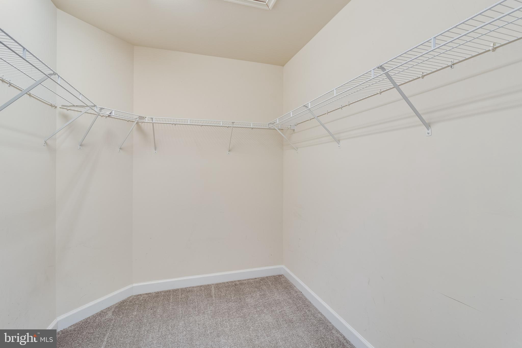 DRUM POINT - Residential