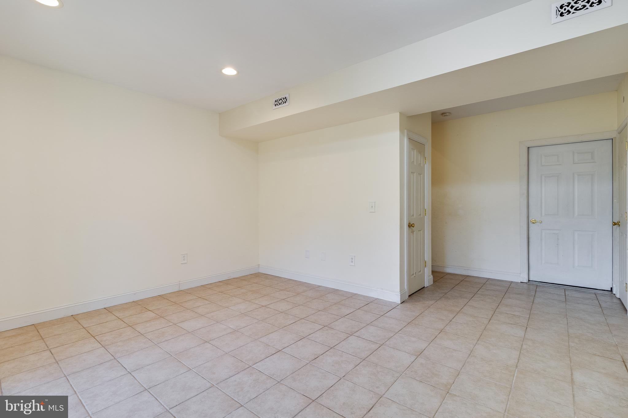 DRUM POINT - Residential