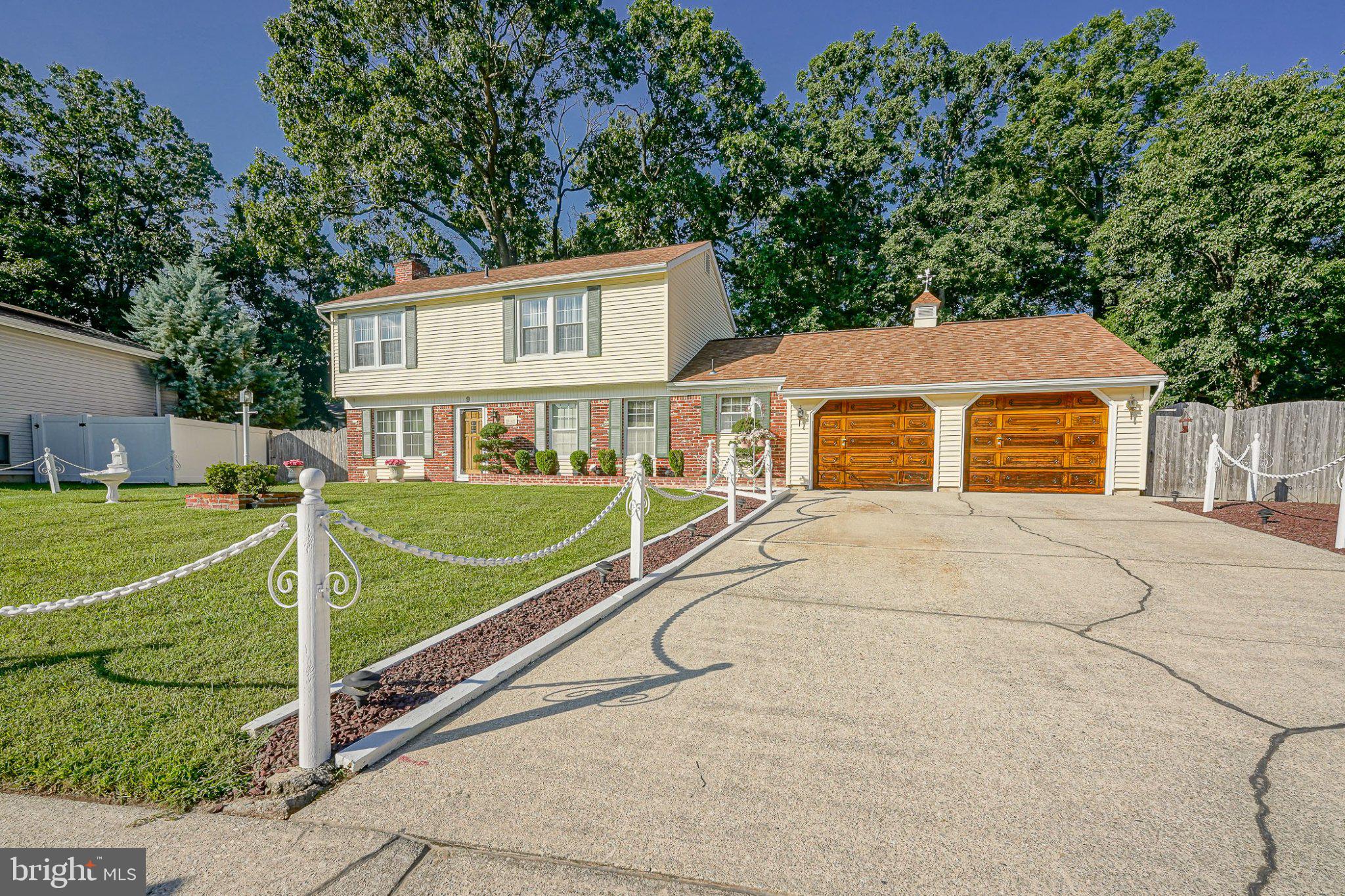 9 GEMINI COURT