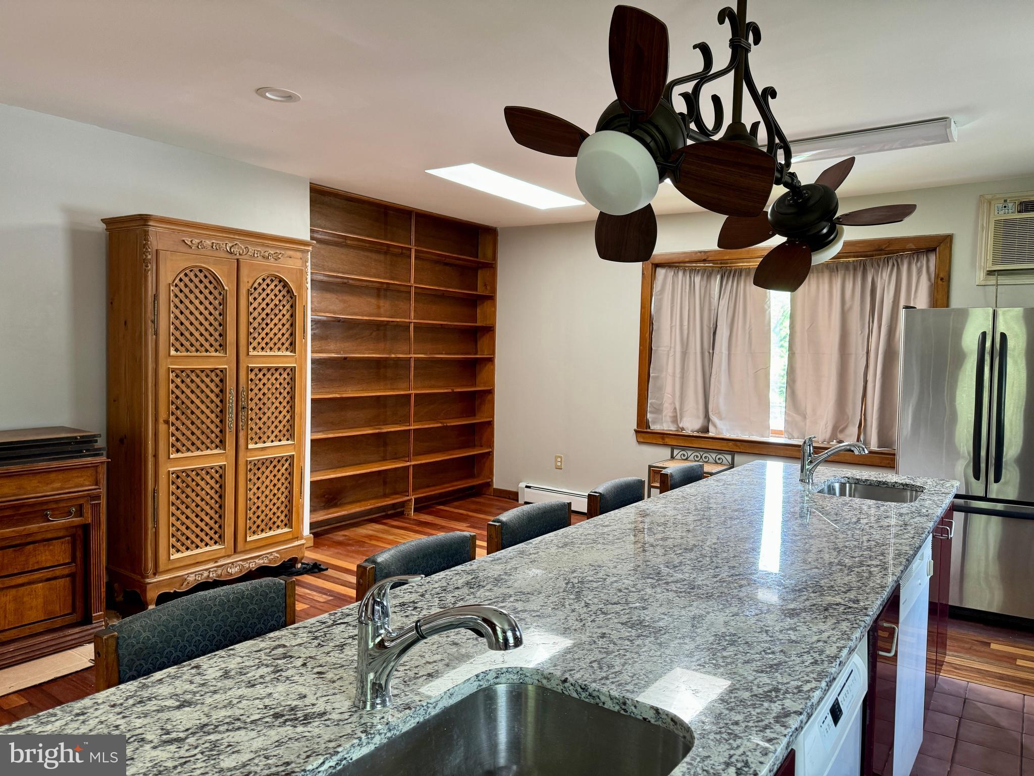 ELKINS PARK - Residential Lease