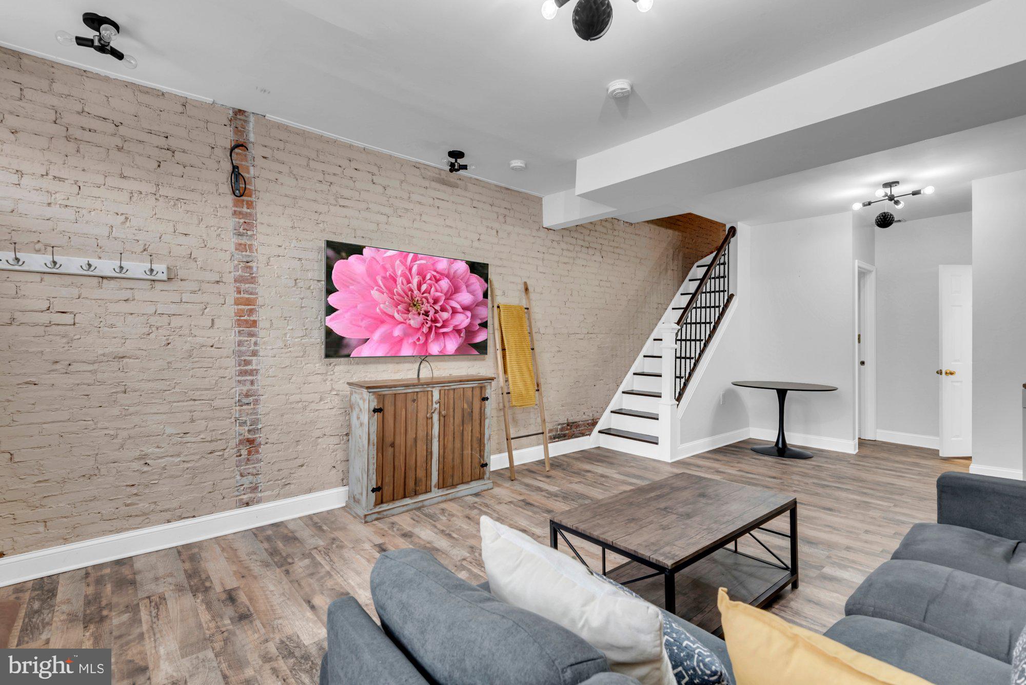 MOUNT VERNON PLACE HISTORIC DISTRICT - Residential