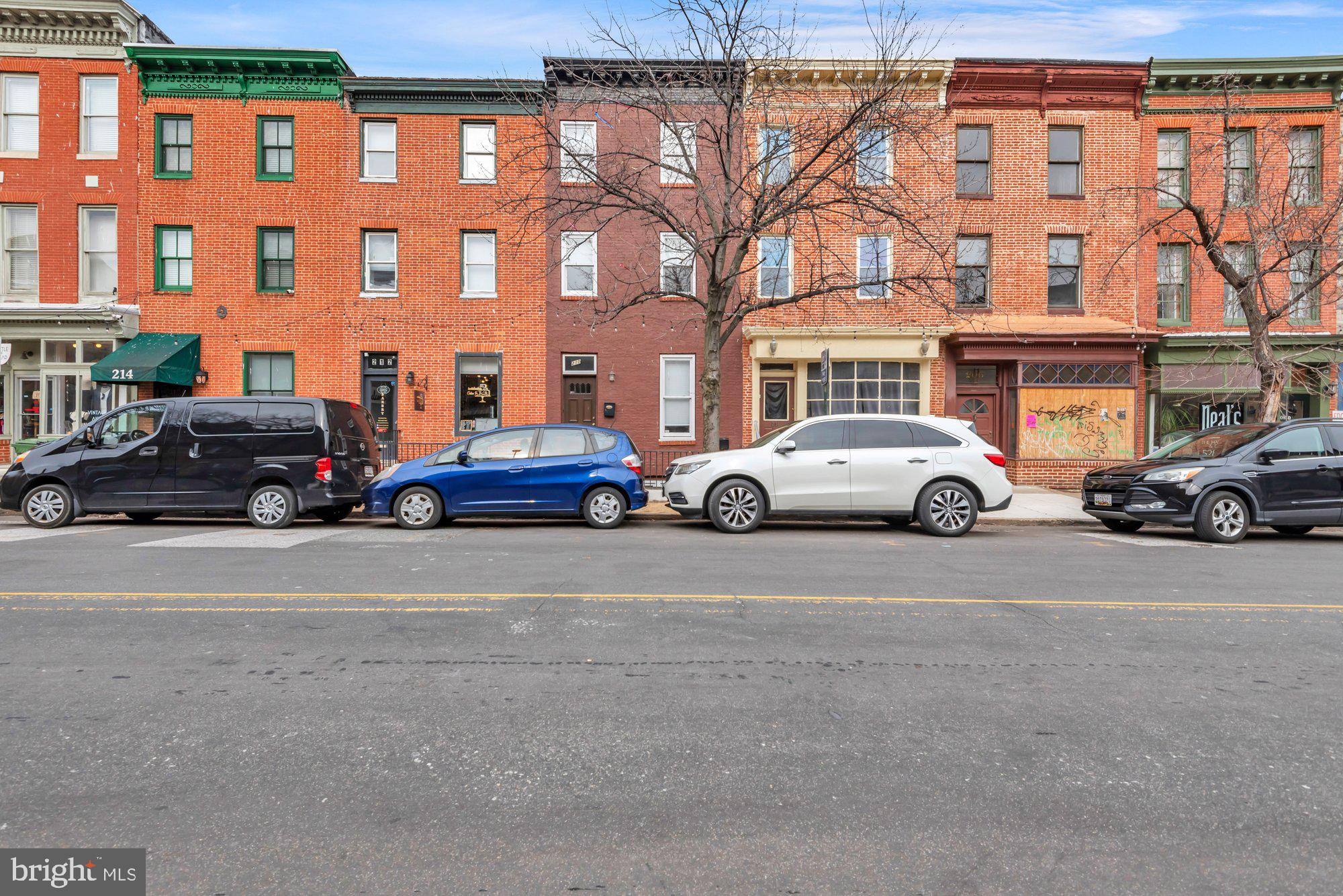 210 W READ STREET