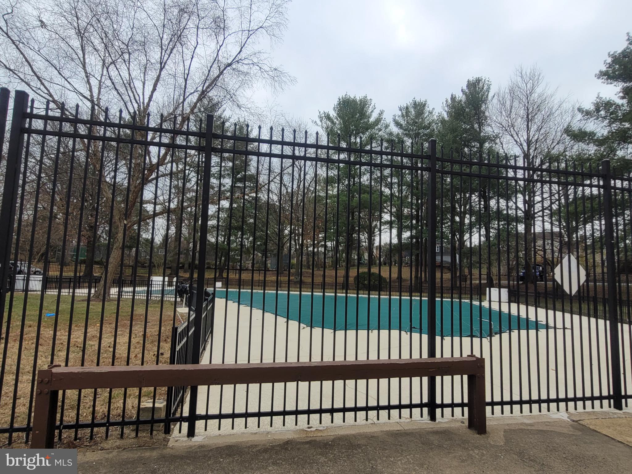 WOODLAKE TOWERS - Residential Lease