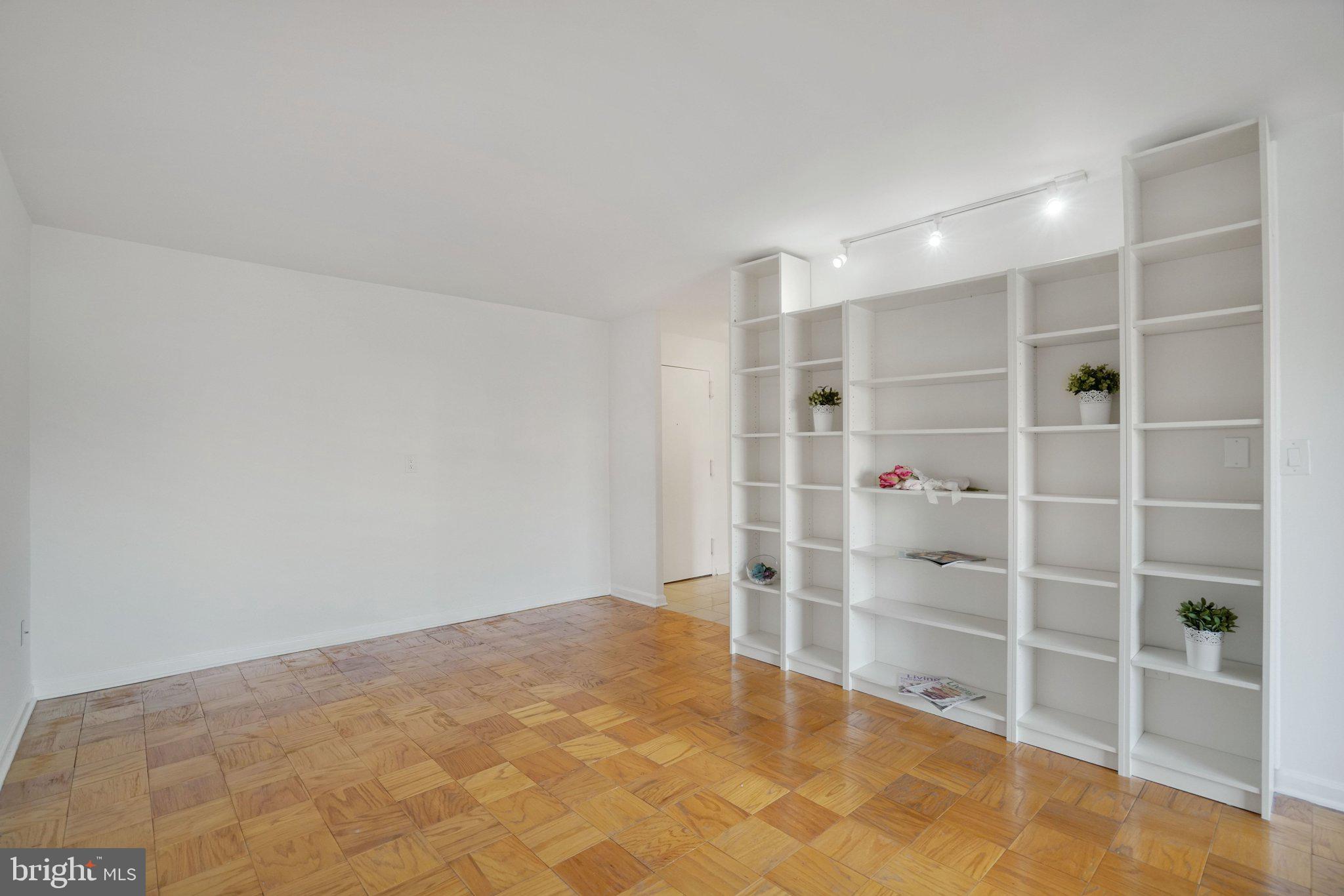 WOODLAKE TOWERS - Residential Lease