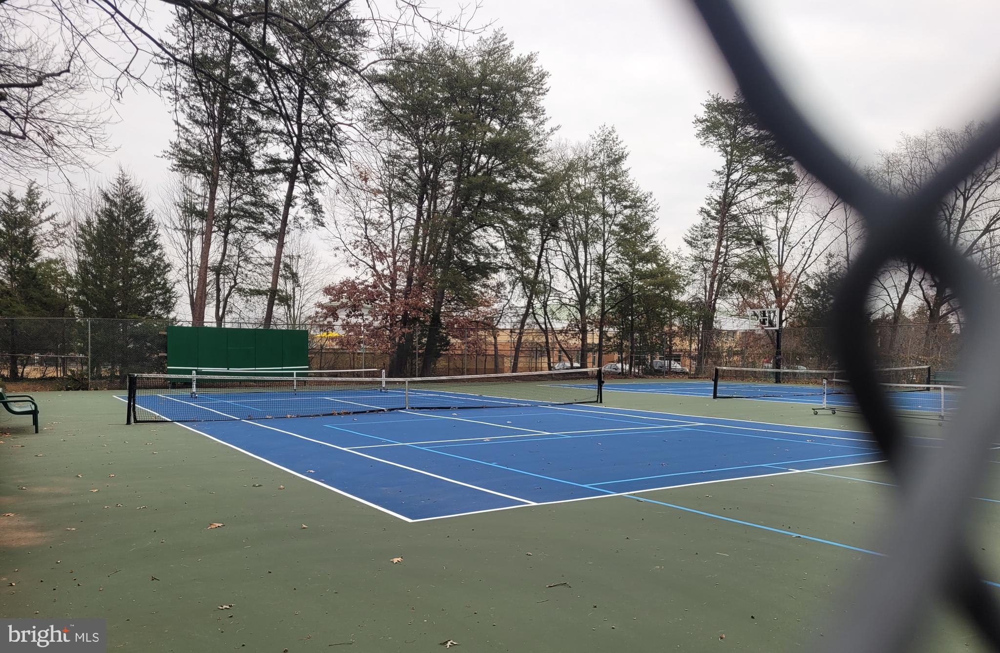 WOODLAKE TOWERS - Residential Lease