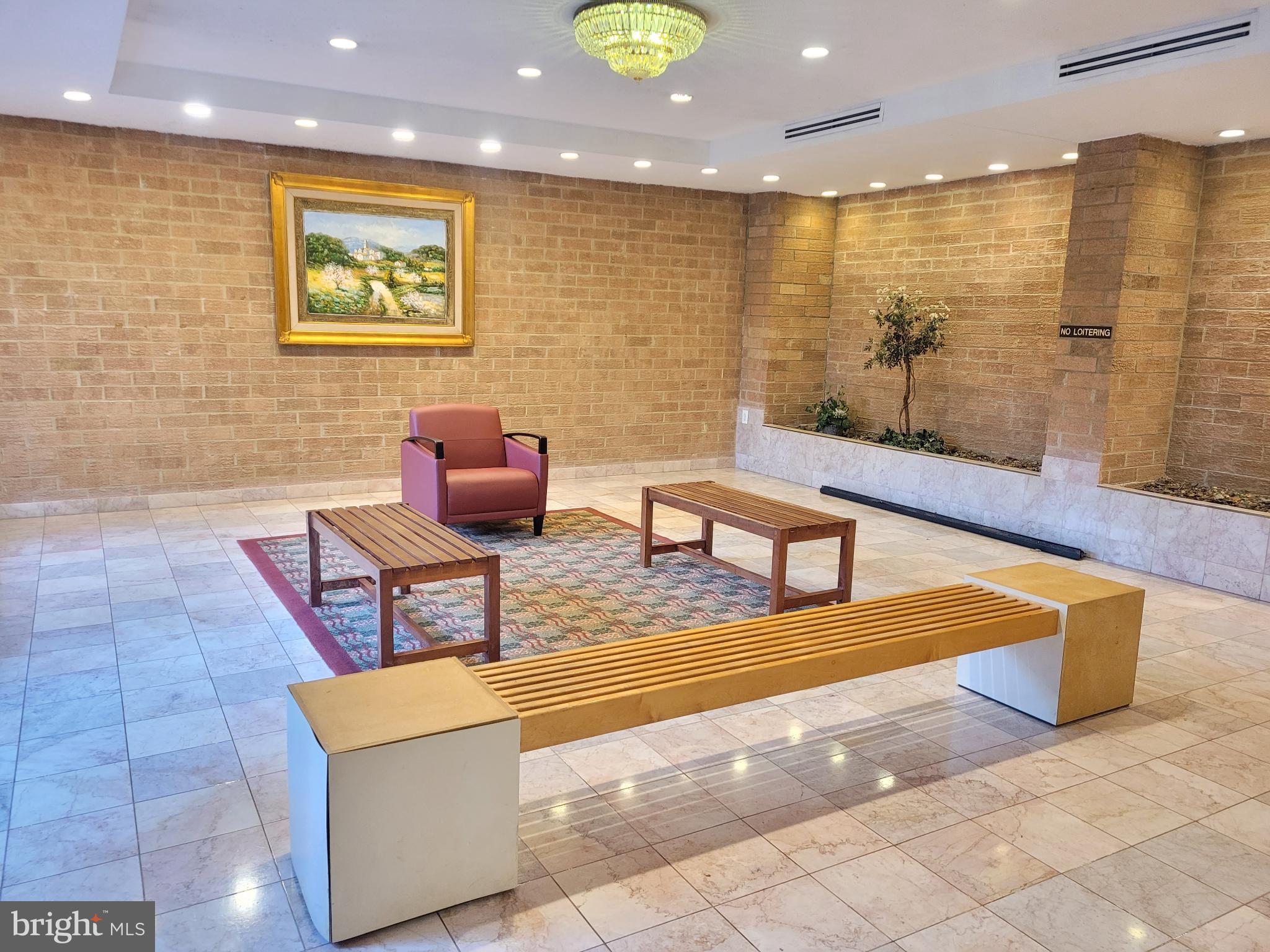 WOODLAKE TOWERS - Residential Lease