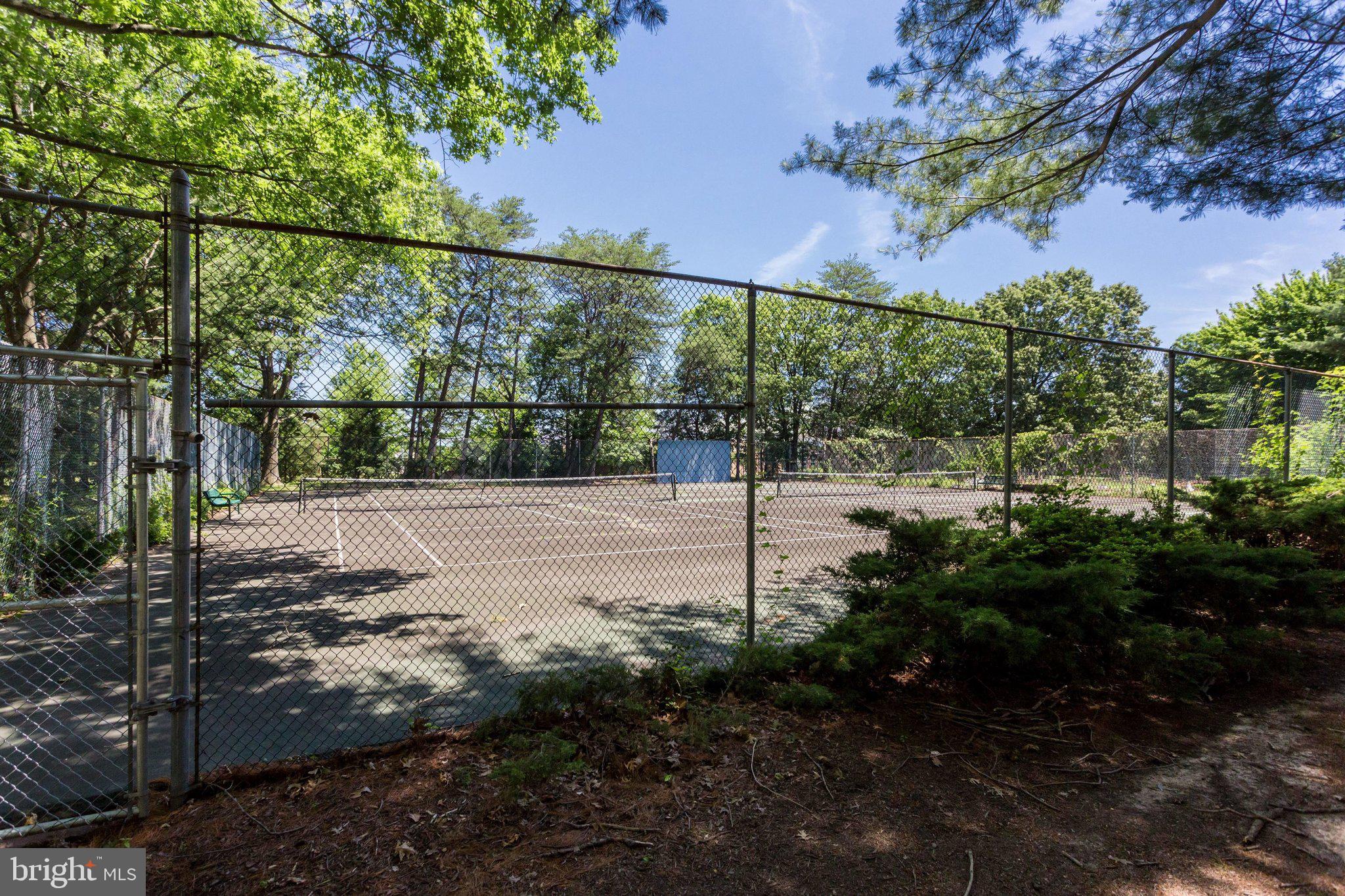 WOODLAKE TOWERS - Residential Lease