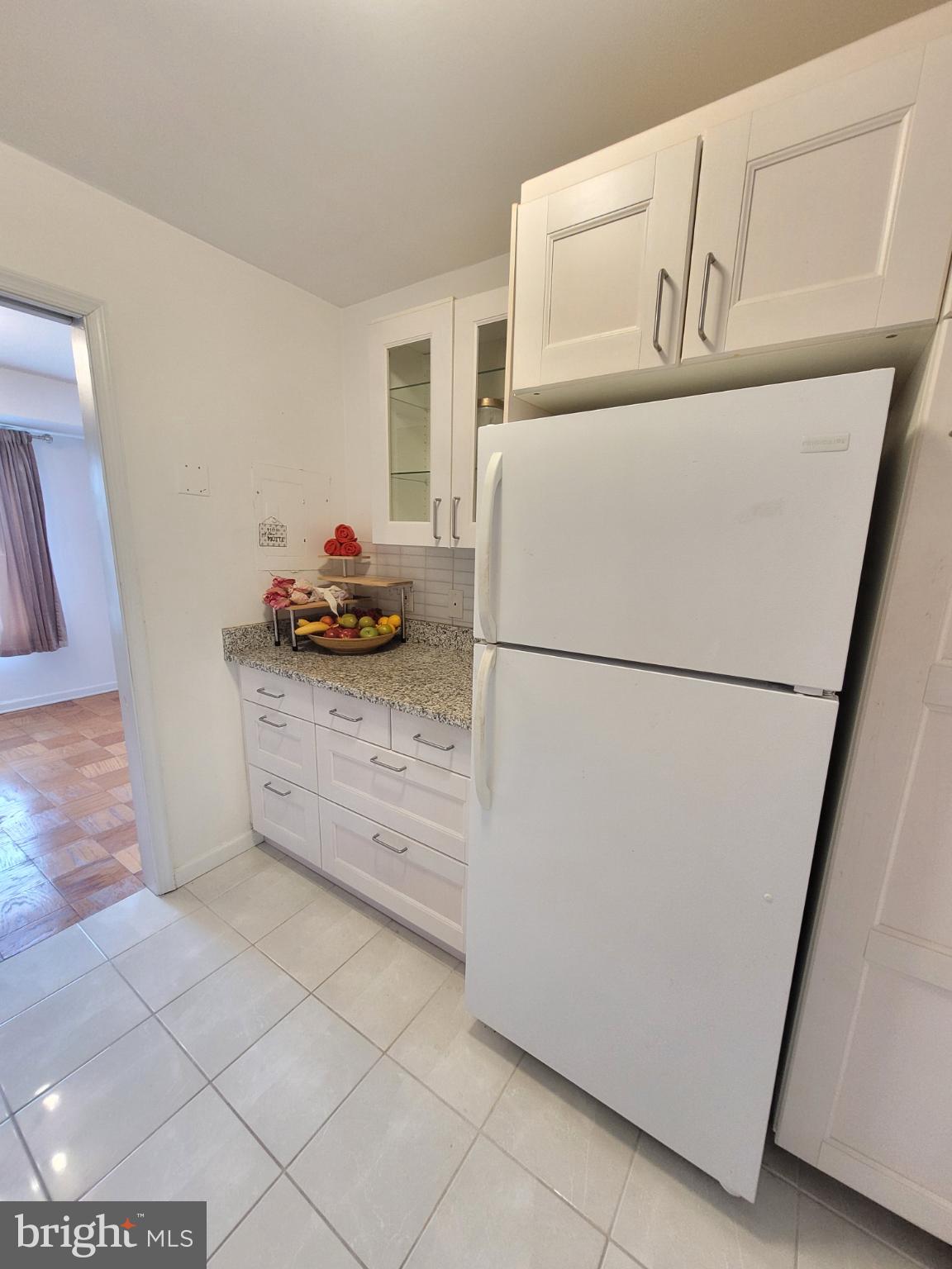 WOODLAKE TOWERS - Residential Lease