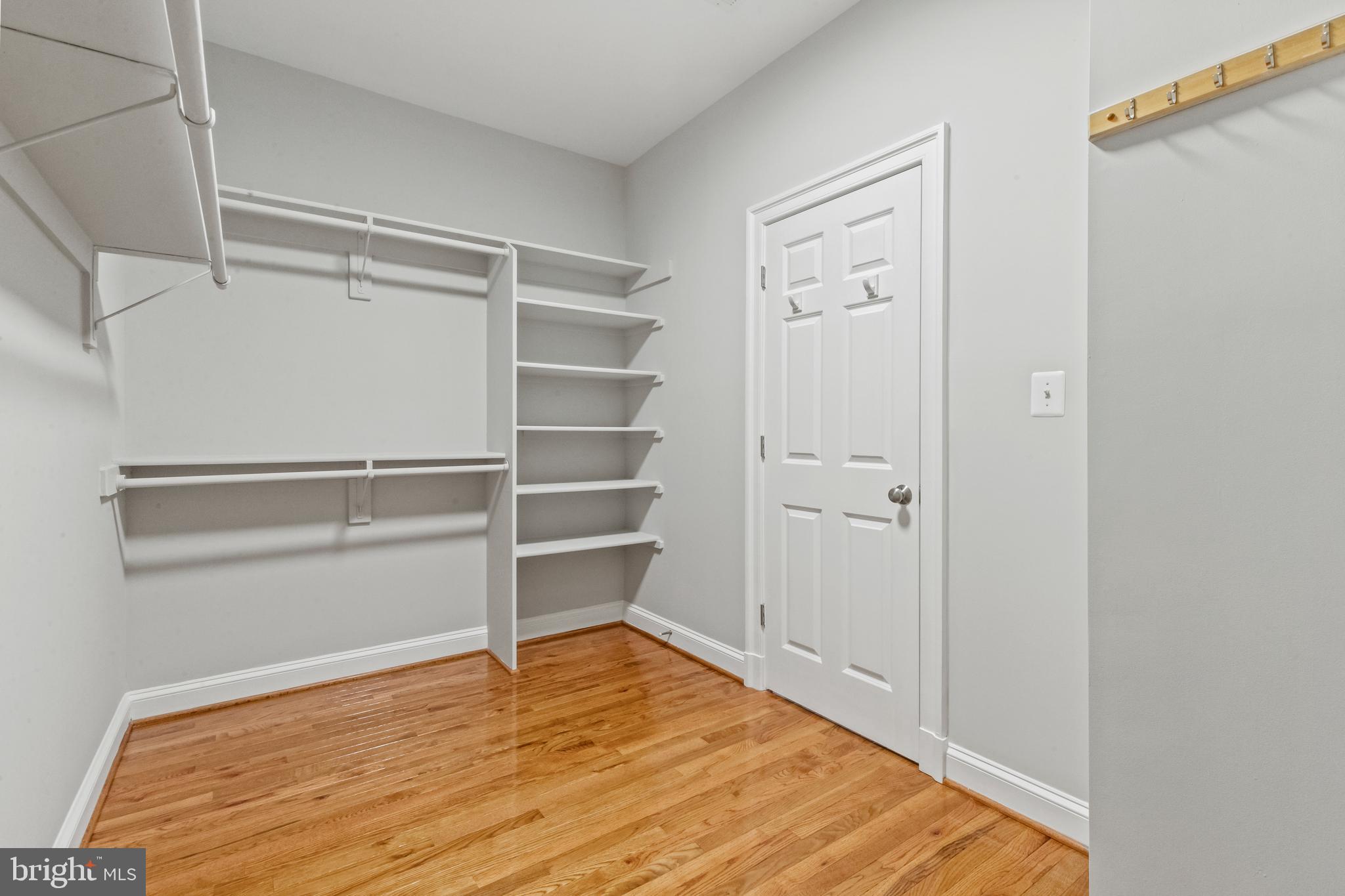 HANSBOROUGH - Residential