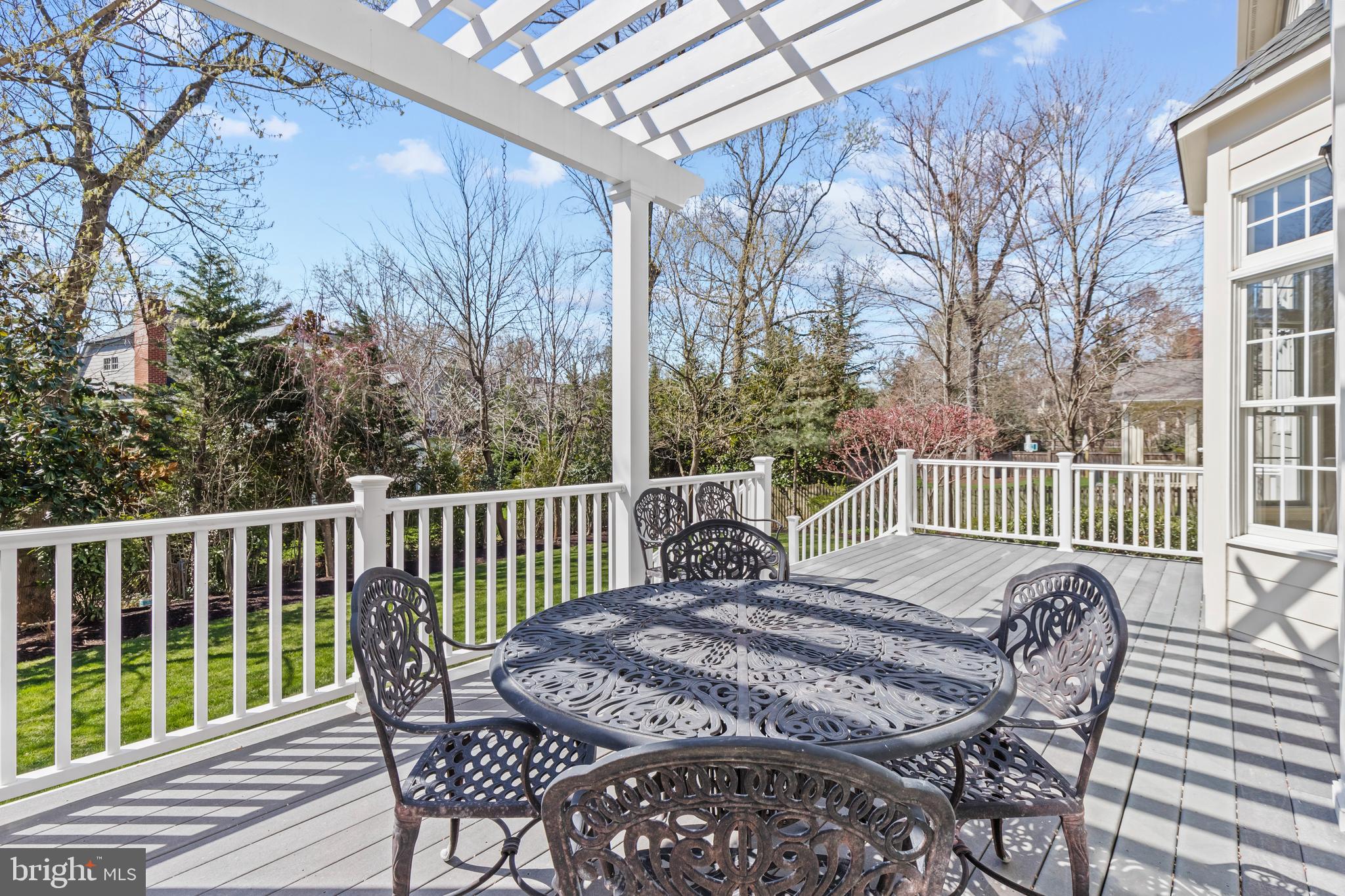 HANSBOROUGH - Residential