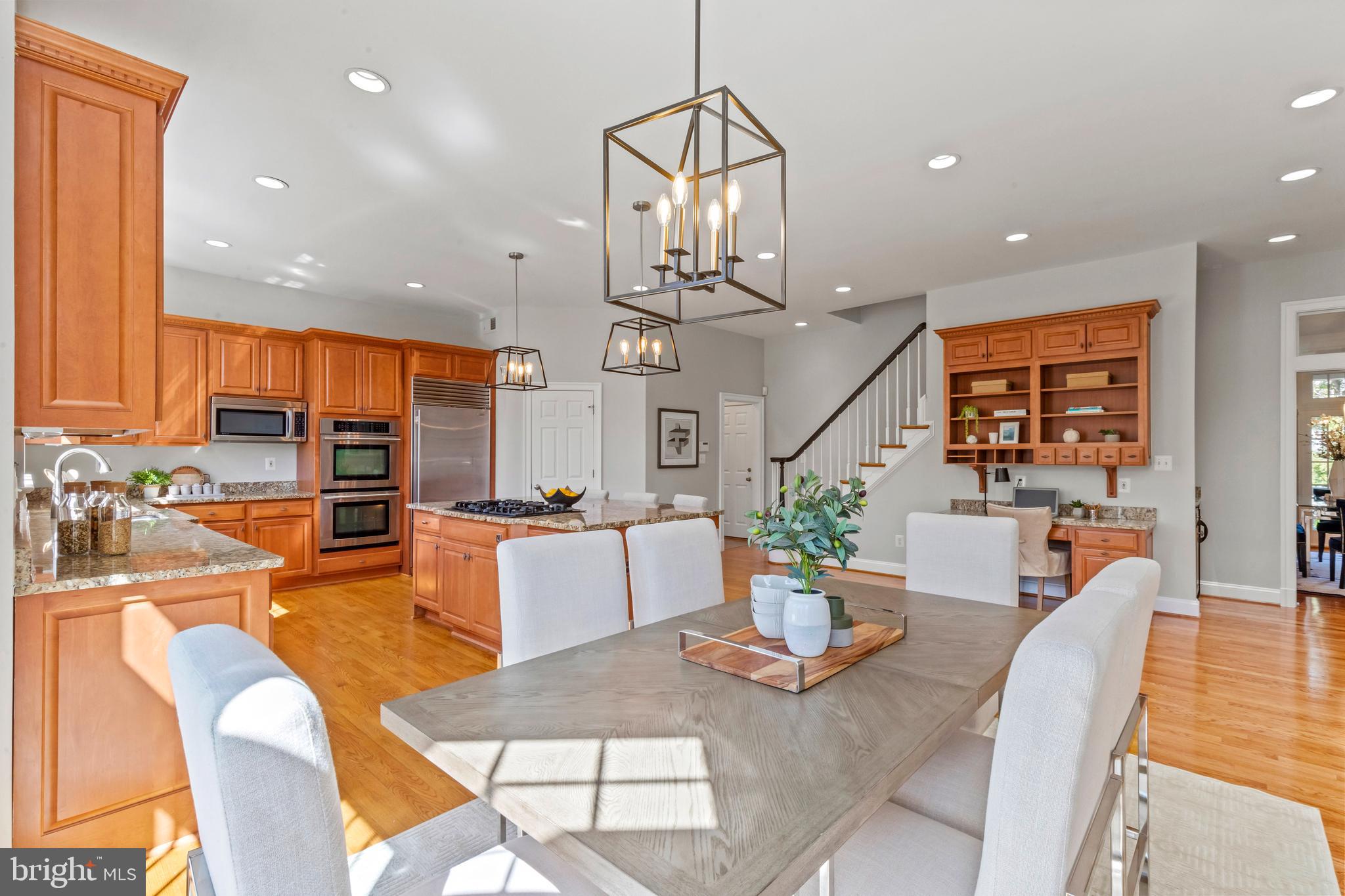 HANSBOROUGH - Residential