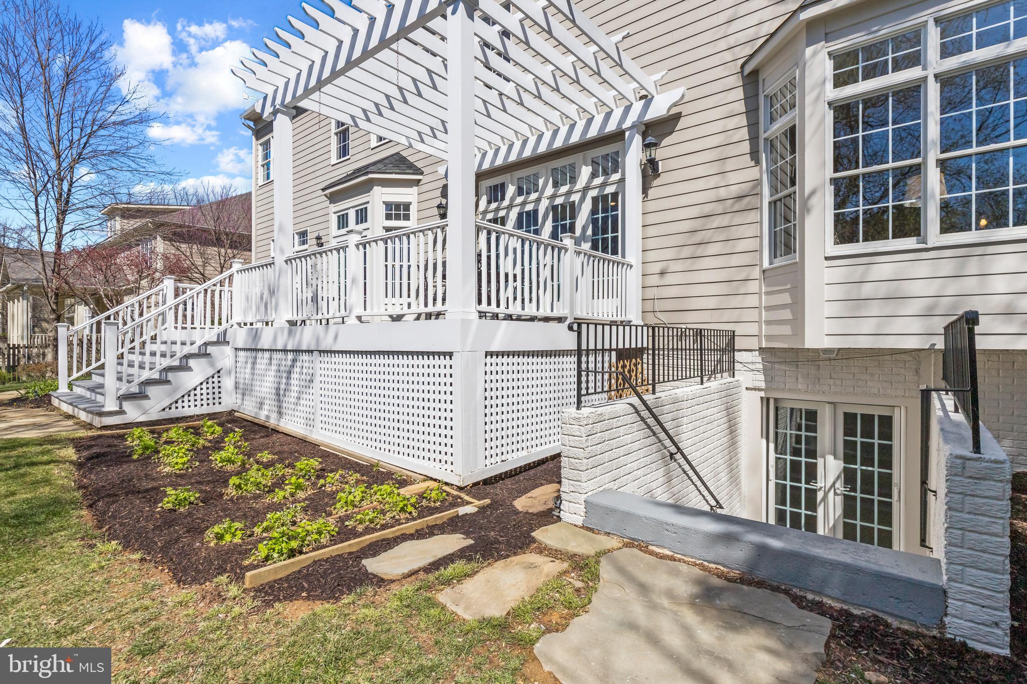 HANSBOROUGH - Residential