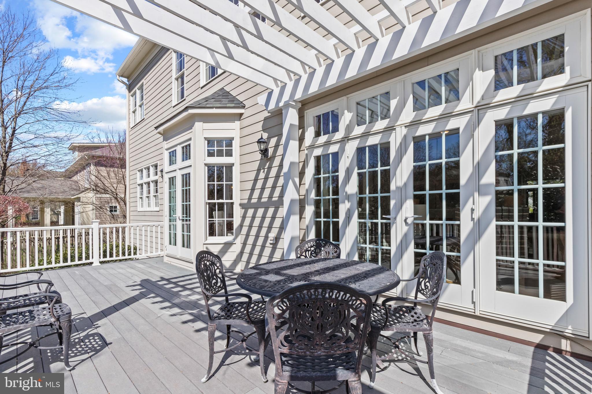 HANSBOROUGH - Residential