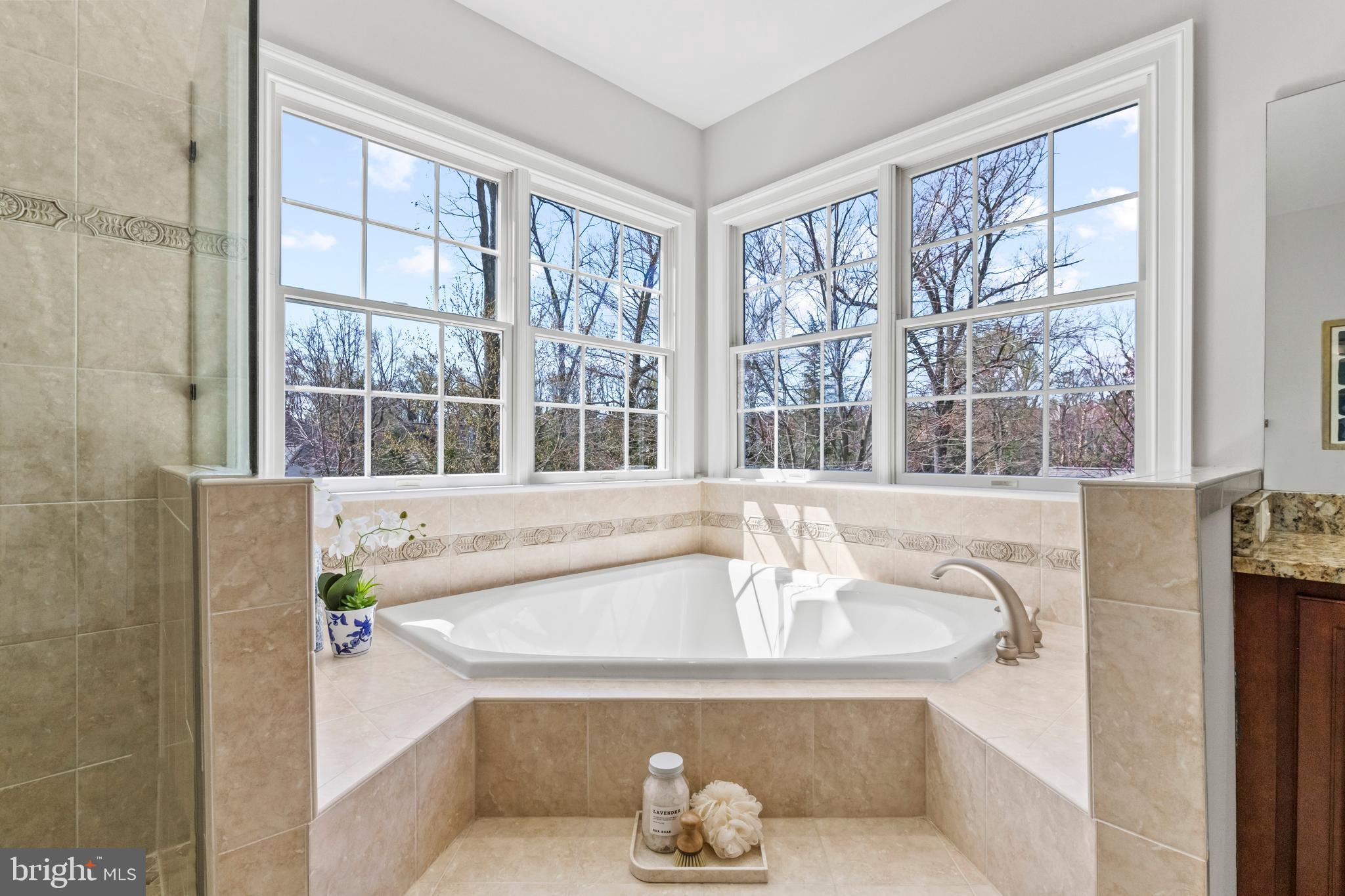 HANSBOROUGH - Residential