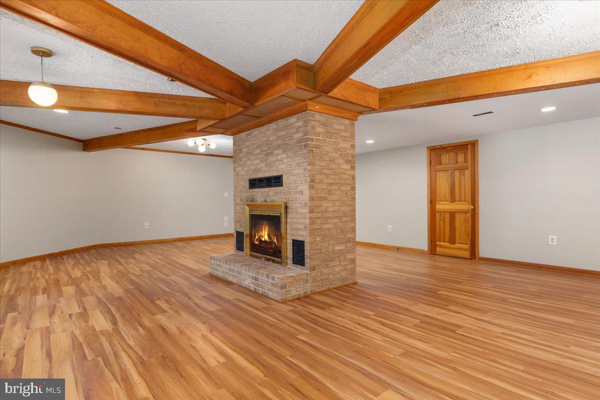 SHADY COVE ESTATES - Residential