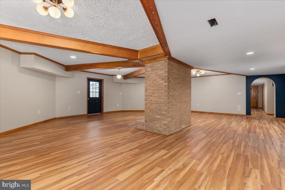 SHADY COVE ESTATES - Residential