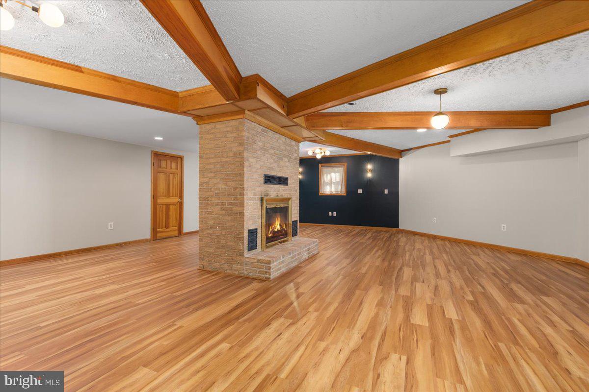 SHADY COVE ESTATES - Residential