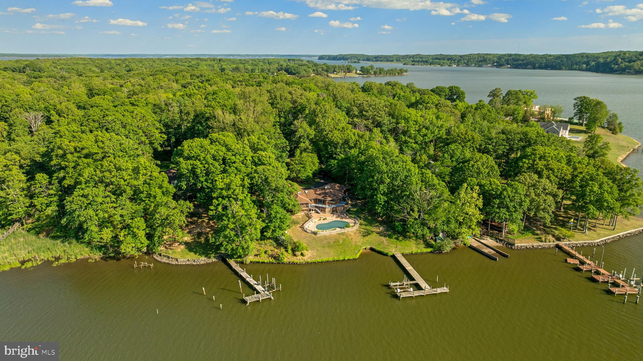 SHADY COVE ESTATES - Residential