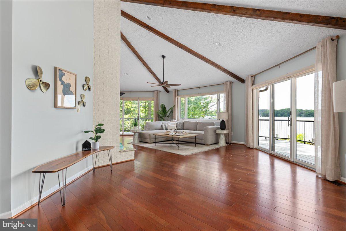 SHADY COVE ESTATES - Residential