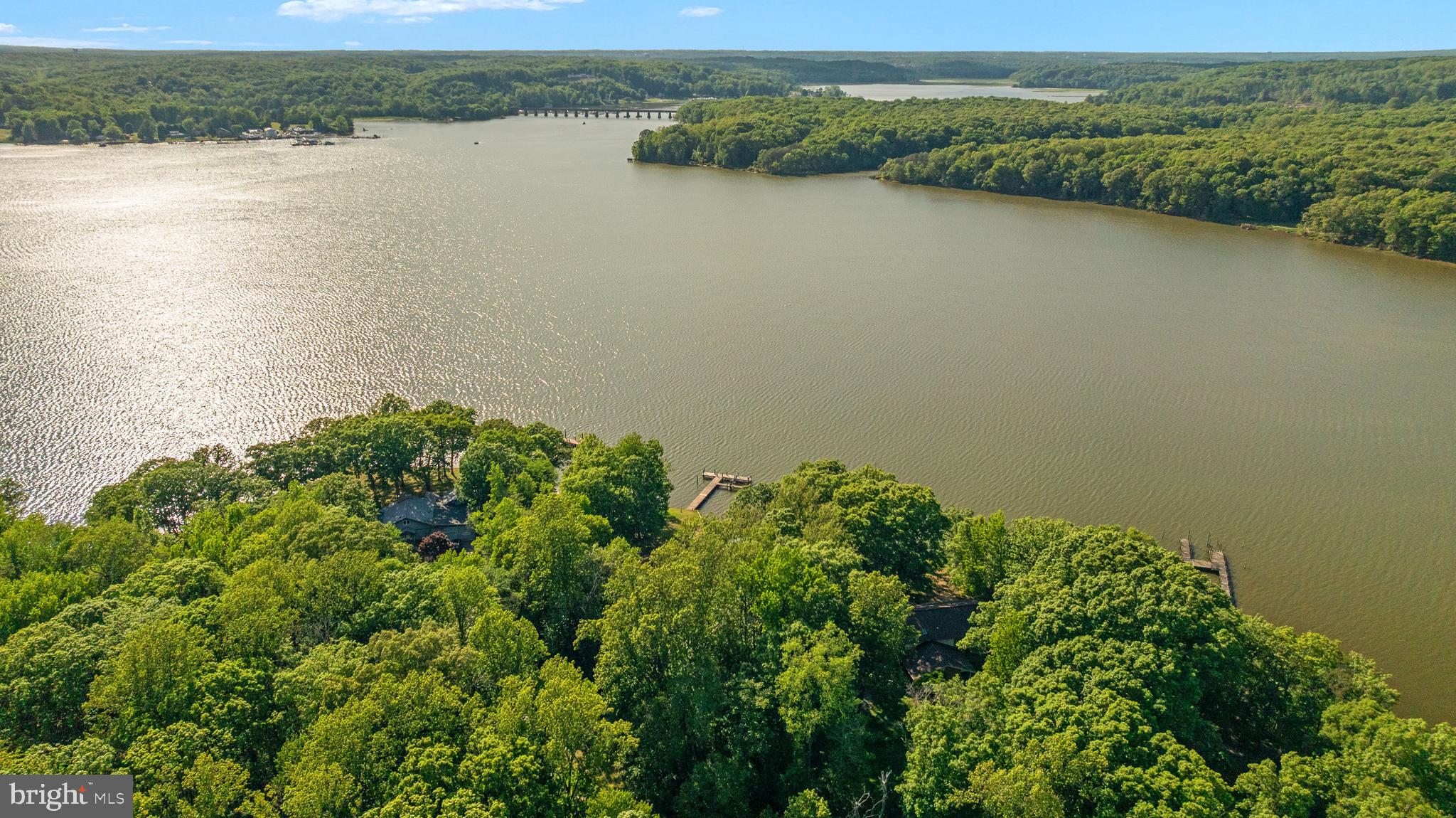 SHADY COVE ESTATES - Residential