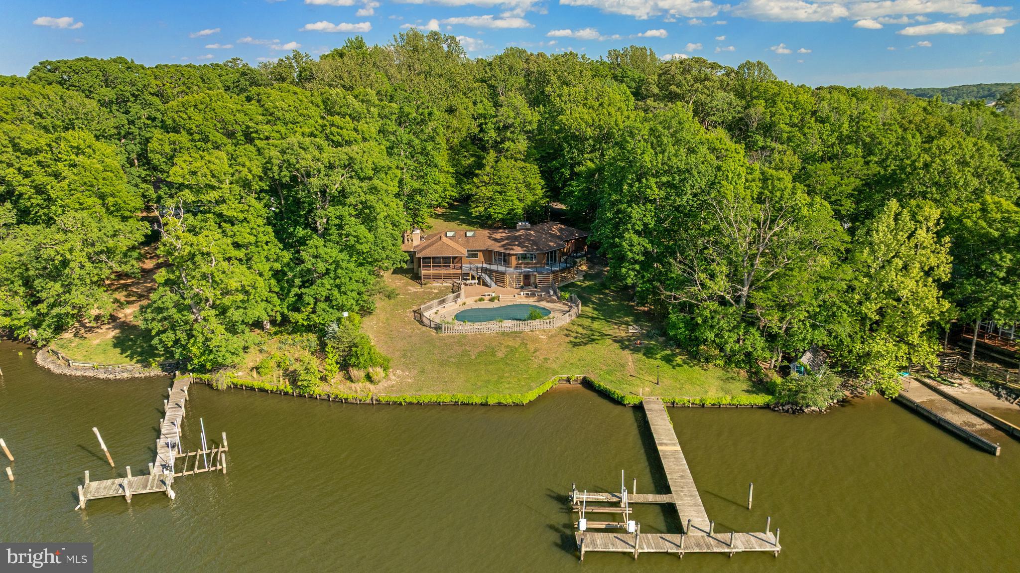 SHADY COVE ESTATES - Residential