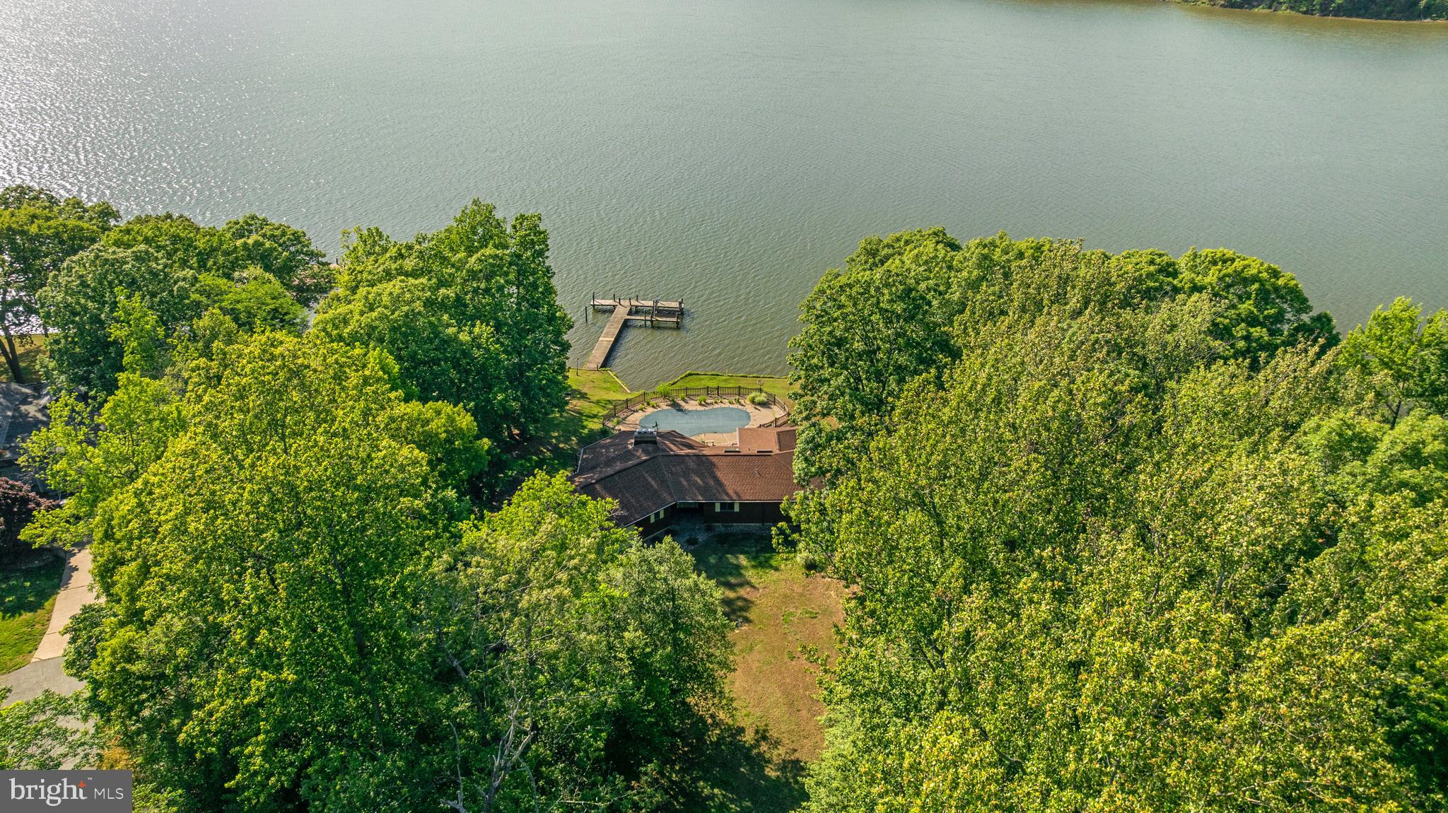 SHADY COVE ESTATES - Residential