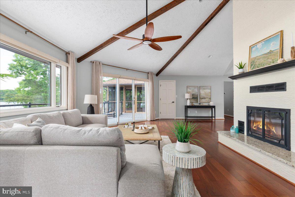 SHADY COVE ESTATES - Residential